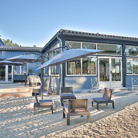 Hotel Restaurant Gite Les Lavandins Saint-Christol  Exteriör bild