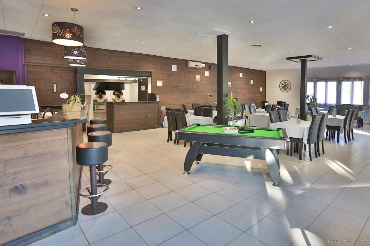 Hotel Restaurant Gite Les Lavandins Saint-Christol  Exteriör bild